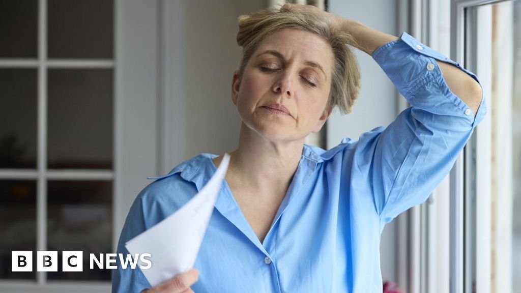 Talking therapy may help menopause mood – study – BBC.com