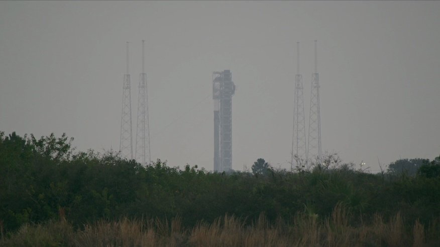 SpaceX squeezes in Falcon 9 launch of Starlink satellites from the Cape following Crew-8 astronaut delay – Spaceflight Now