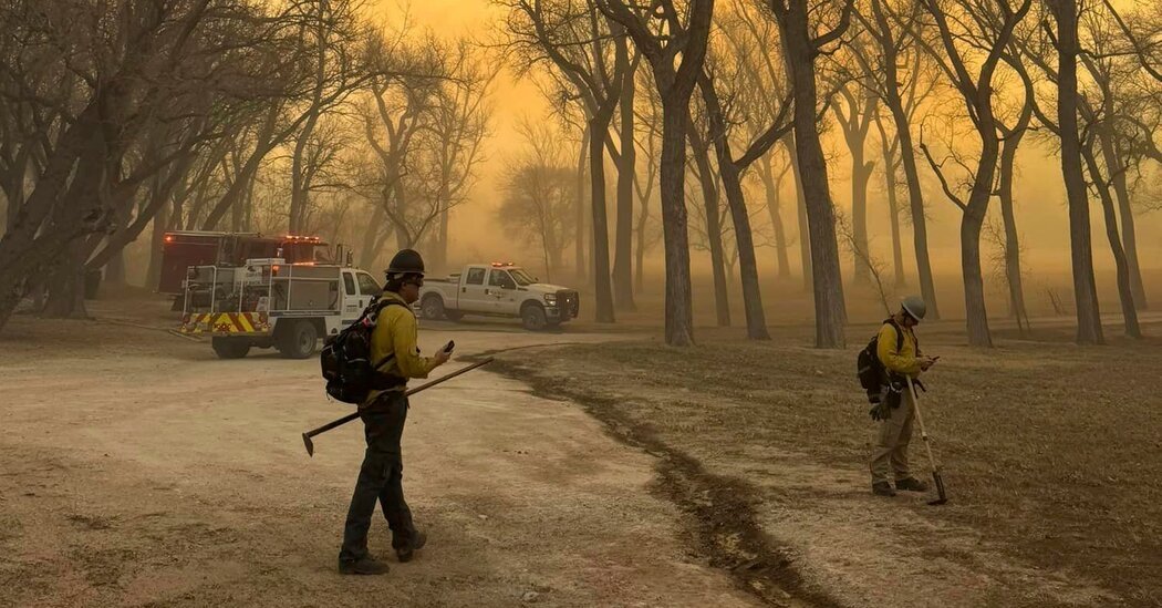 Texas Panhandle Wildfires Spread Across 850,000 Acres, Prompting Evacuations