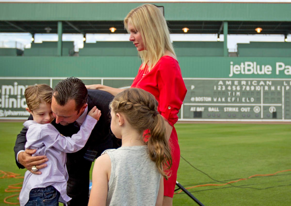 Stacy Wakefield, wife of late former Red Sox pitcher Tim Wakefield, dies of pancreatic cancer