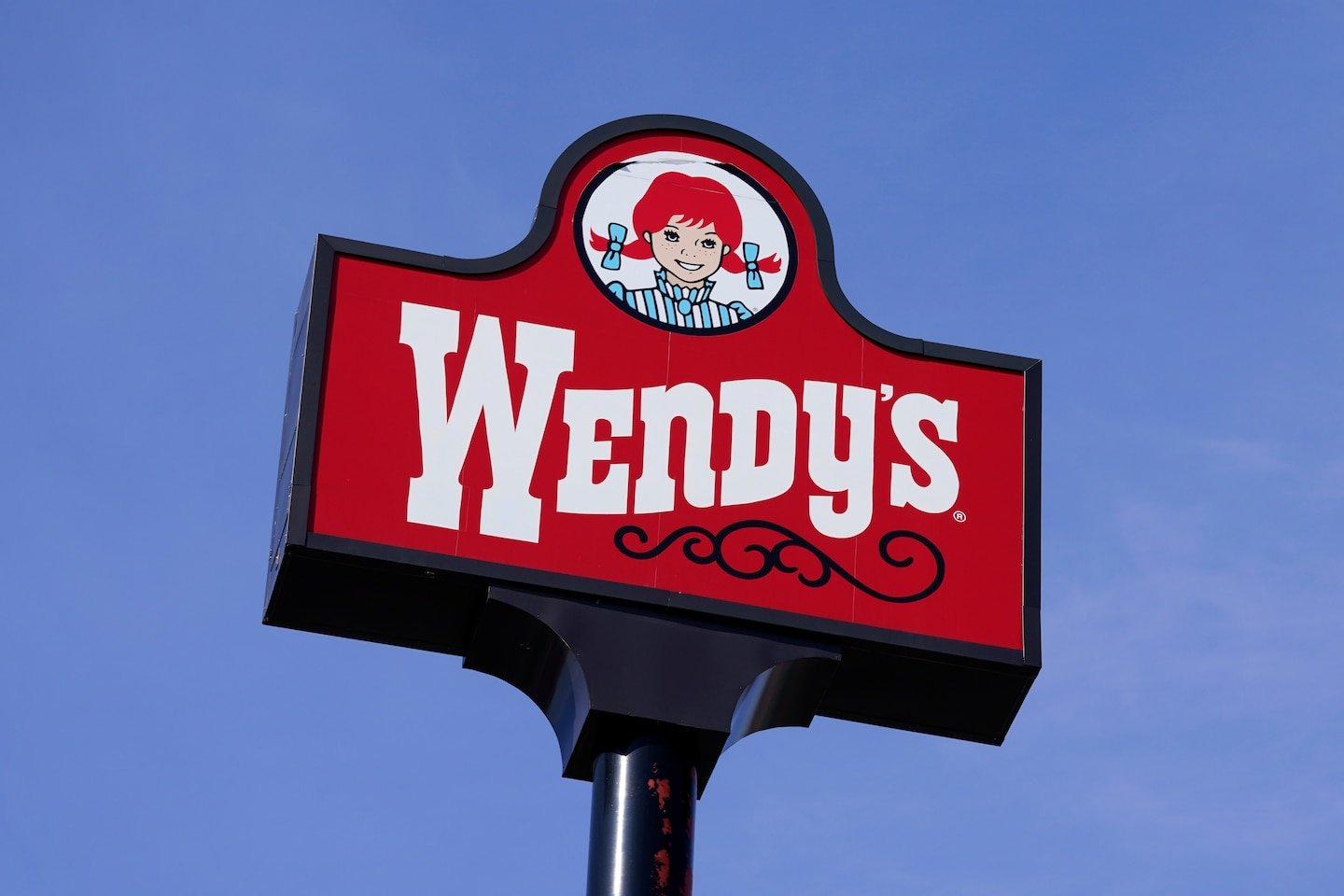 Wendy’s to test Uber-style surge pricing and AI-enabled menu changes in 2025