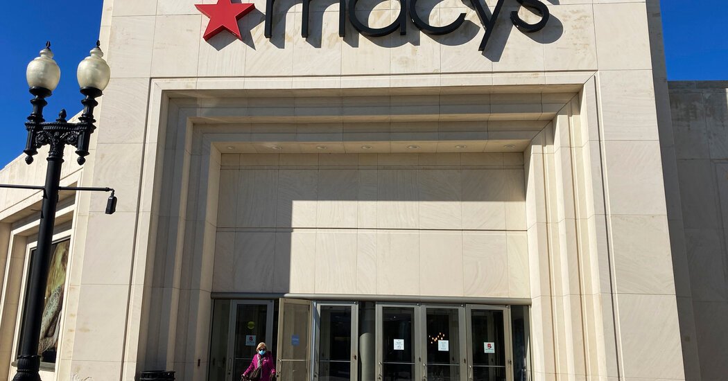 Activist Investor’s Group Raises Bid for Macy’s