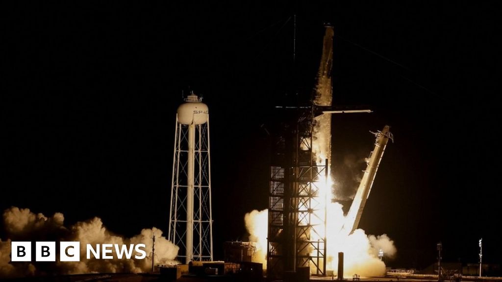 ISS launch: New US-Russian crew heads to space station – BBC.com