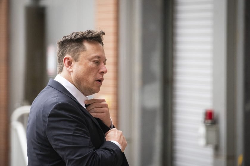 Lawyers seek Tesla shares for legal fees in Musk pay case