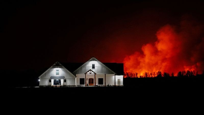 Spread of Texas’ largest ever wildfire could accelerate as dry air and gusty winds provide fuel through the weekend