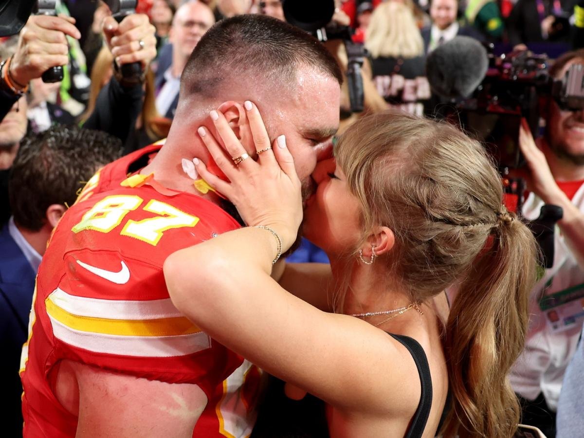 Travis Kelce Isn’t the First Beau Taylor Swift Has Had a Bahamas Getaway With