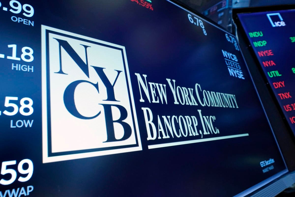 New York Community Bancorp plunges on abrupt departure of CEO and emerging internal controls issues