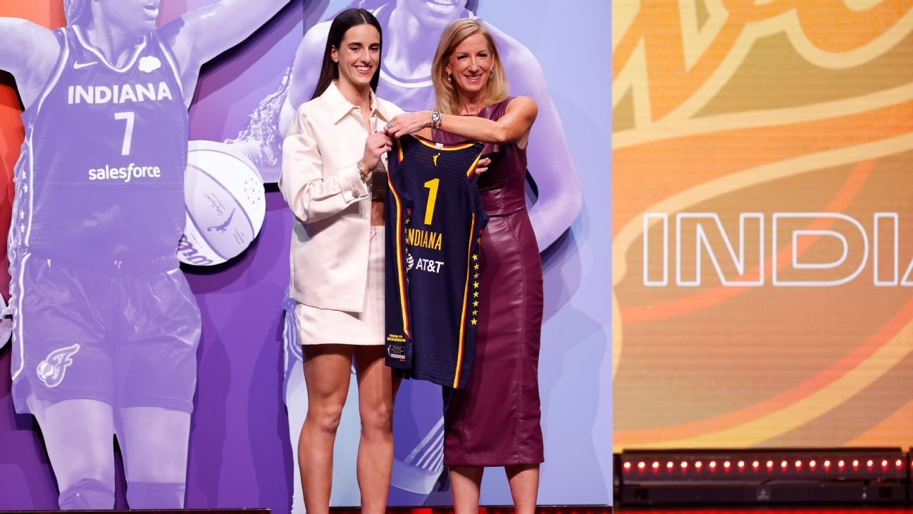 Indiana Fever select Iowa’s Caitlin Clark No. 1 in 2024 WNBA draft